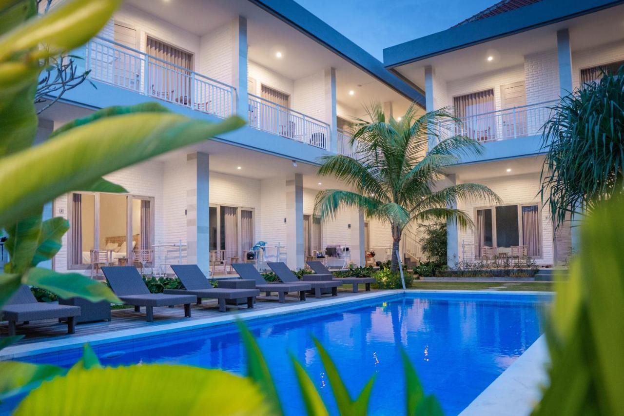 Berawa Dini Guesthouse Canggu  Exterior photo